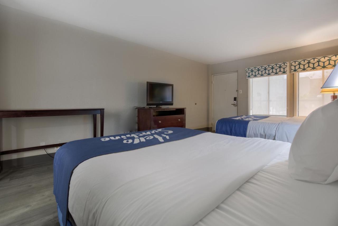Days Inn By Wyndham Mobile I-65 Exterior foto