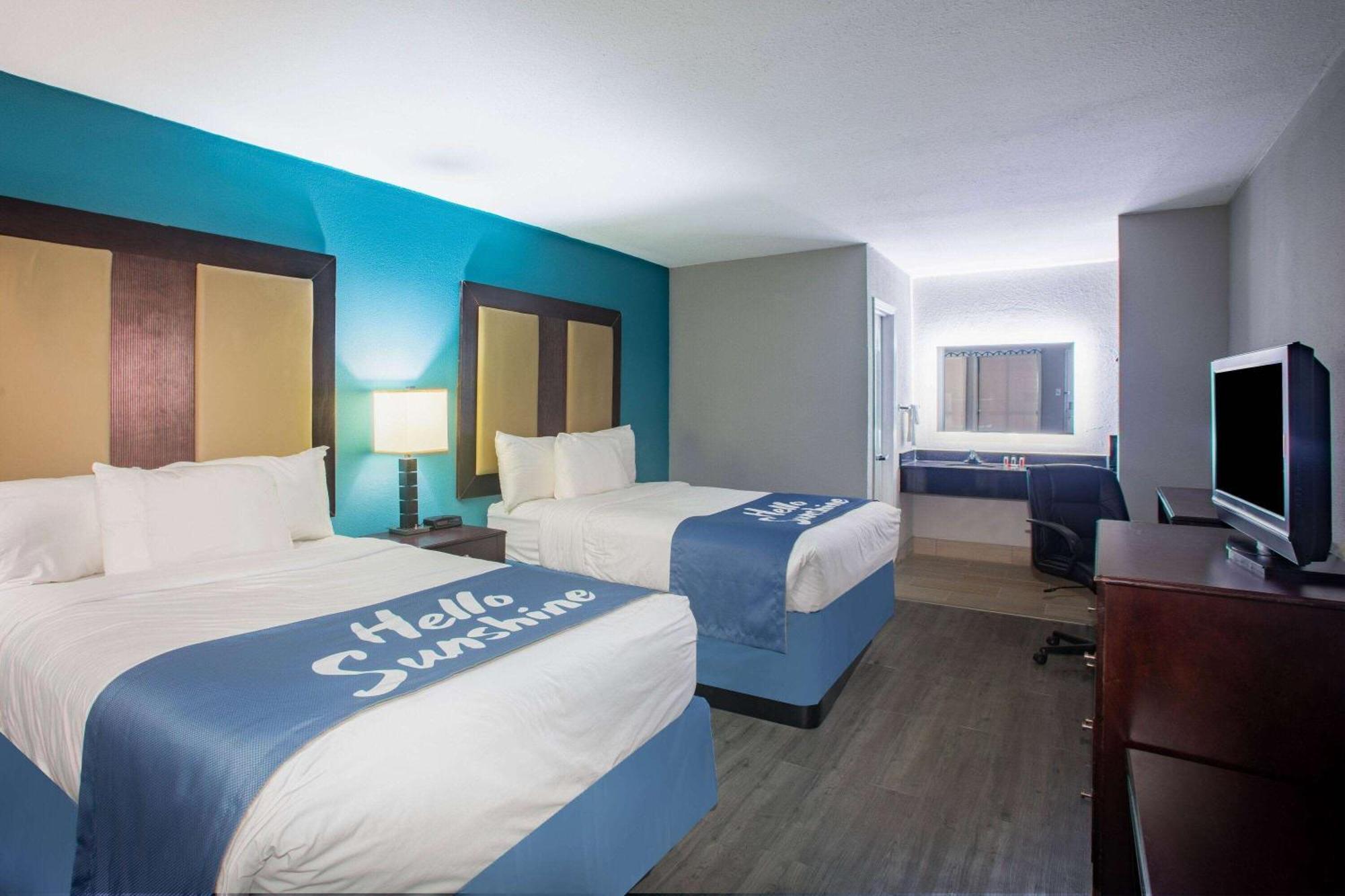 Days Inn By Wyndham Mobile I-65 Exterior foto